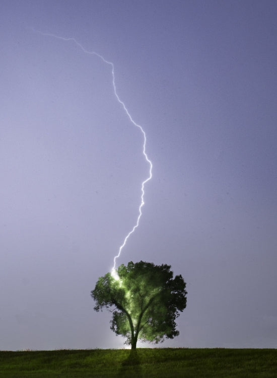 20221010 Lightning Crashes