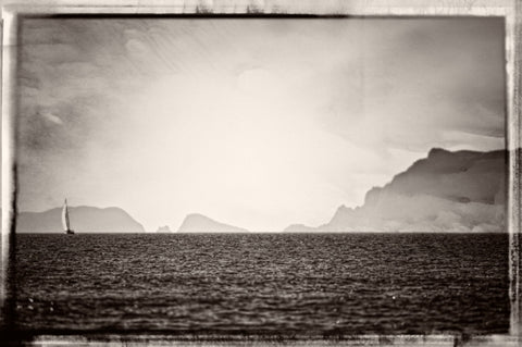 Solo Sailing