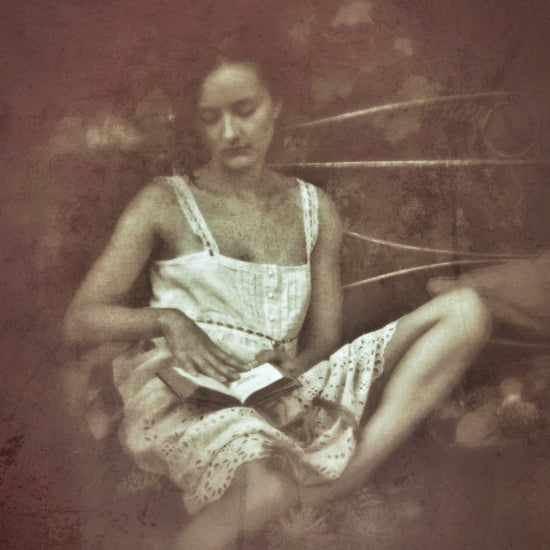 2019-05-12 | Reading – shop.YourDailyPhotograph.com